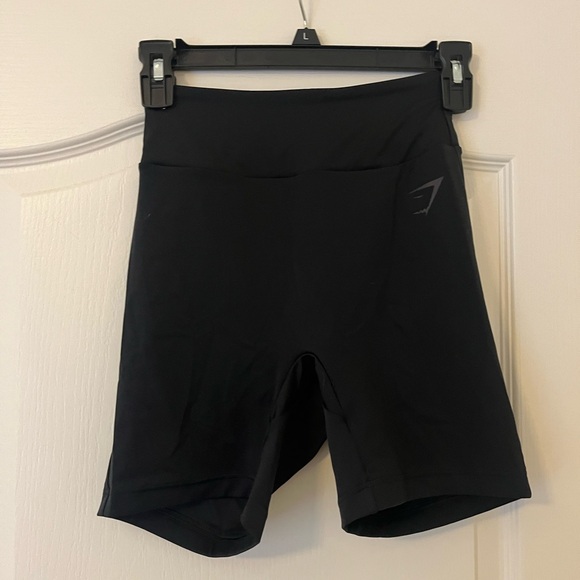 Gymshark Women's Black Bike Shorts - Picture 1 of 2